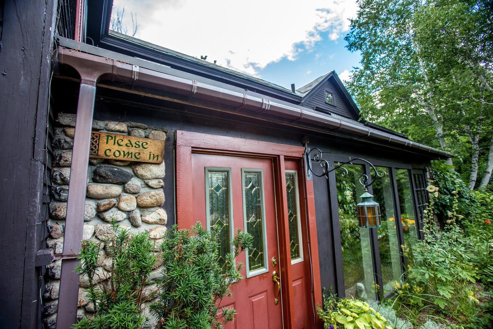 The Tartan Fox At The Meadmere Swanzey Exterior foto